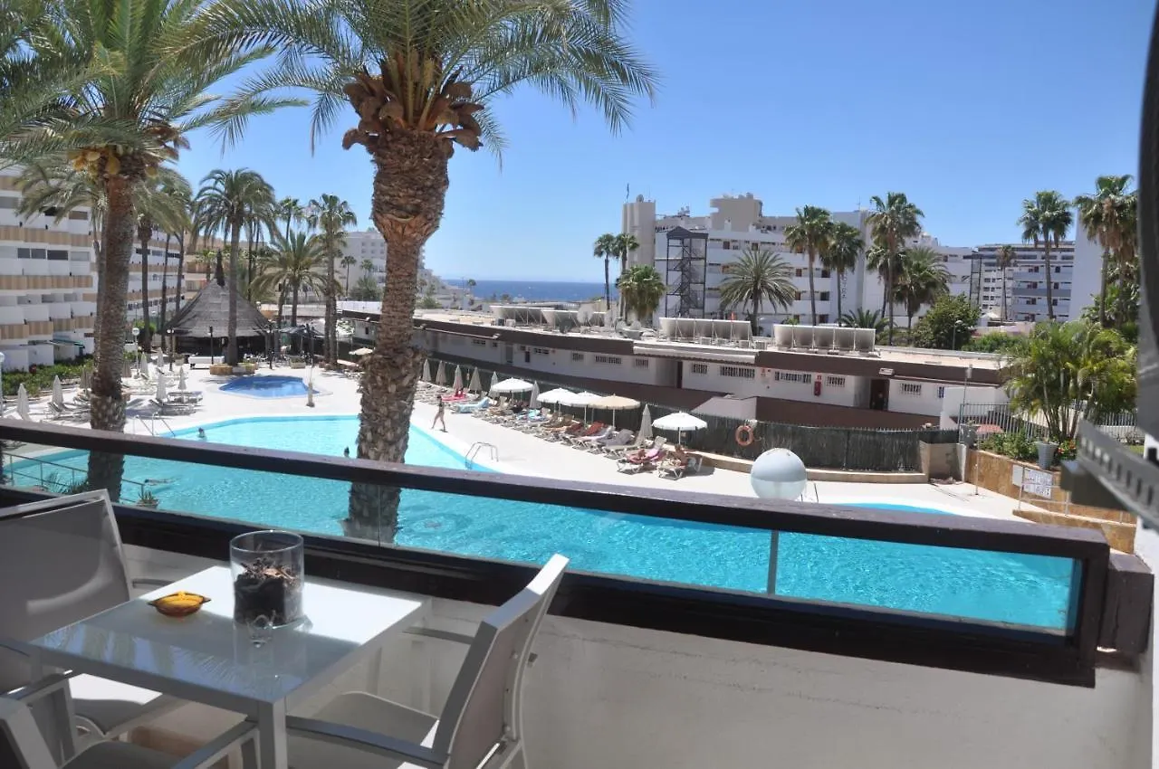Nice Apartment 1210 In Central Area contacts